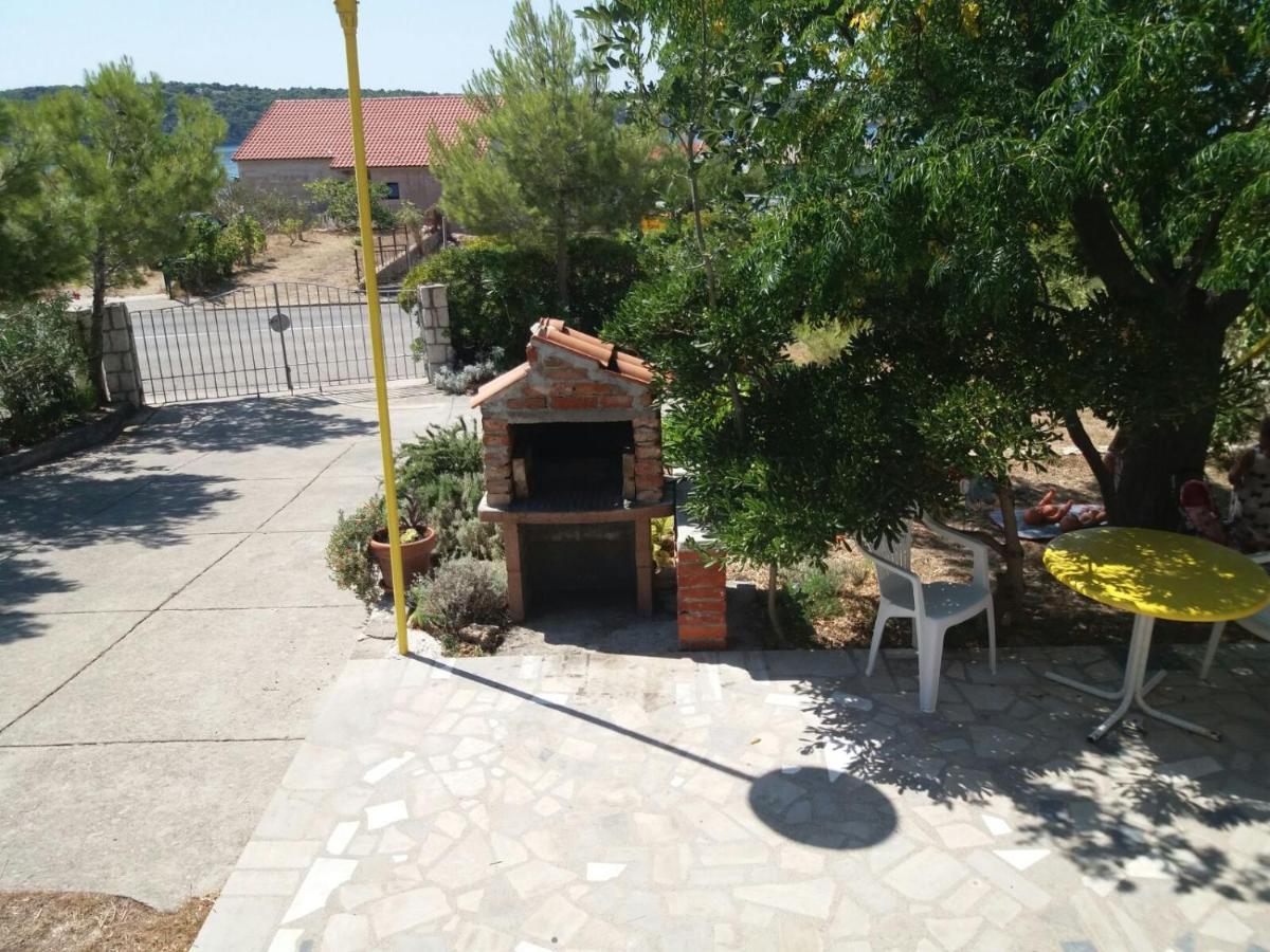 Holiday Home Vjeka ราบ ห้อง รูปภาพ